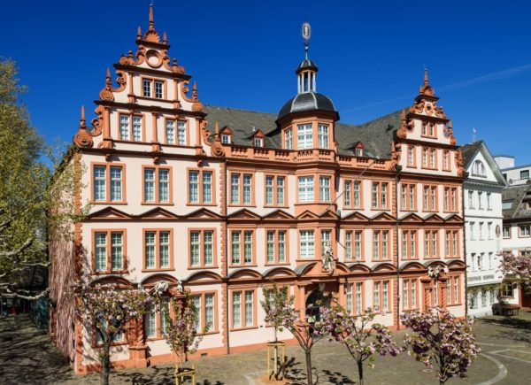 Gutenberg-Museum in Mainz: „Römischer Kaiser“, Verwaltung und Bibliothek. Foto: Costard