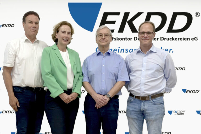 EKDD-Spitze (v.l.): Bodo F. Schmischke (Sprecher des Vorstandes), Delphine A. Soulard (Vorstand), Holger Hengst (stellvertretender Aufsichtsratsvorsitzender), Andreas Krych (Aufsichtsrat). Foto: EKDD