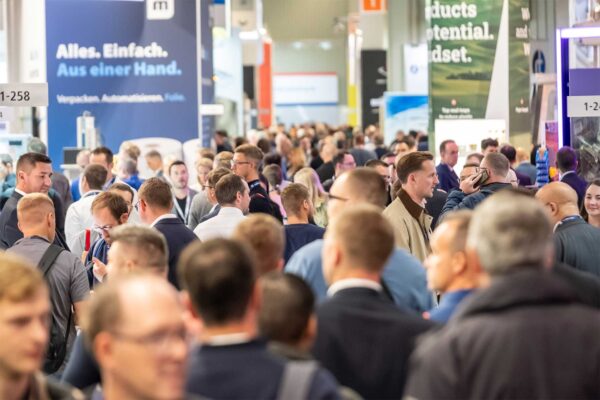 Besuchermassen bei der Veranstaltung. Fotos: NürnbergMesse