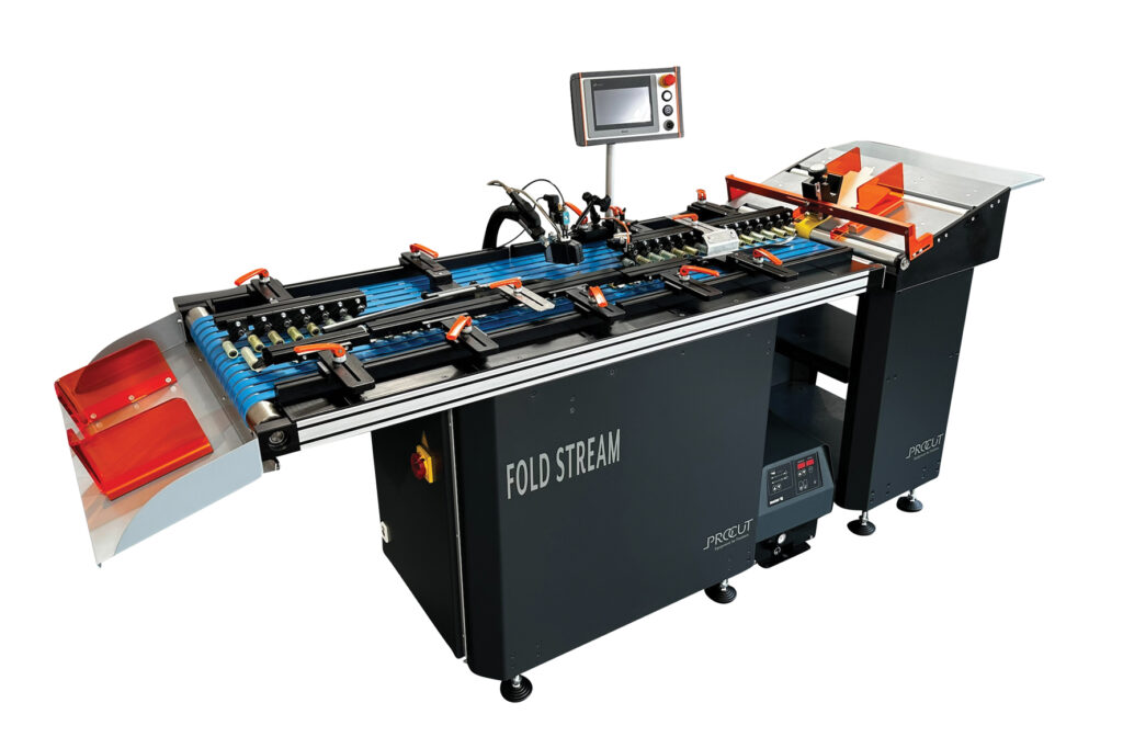 Maschine Pro Cut-„Fold Stream“ für das Falten und Kleben von mittleren und Kleinauflagen. Foto: Horizon GmbH