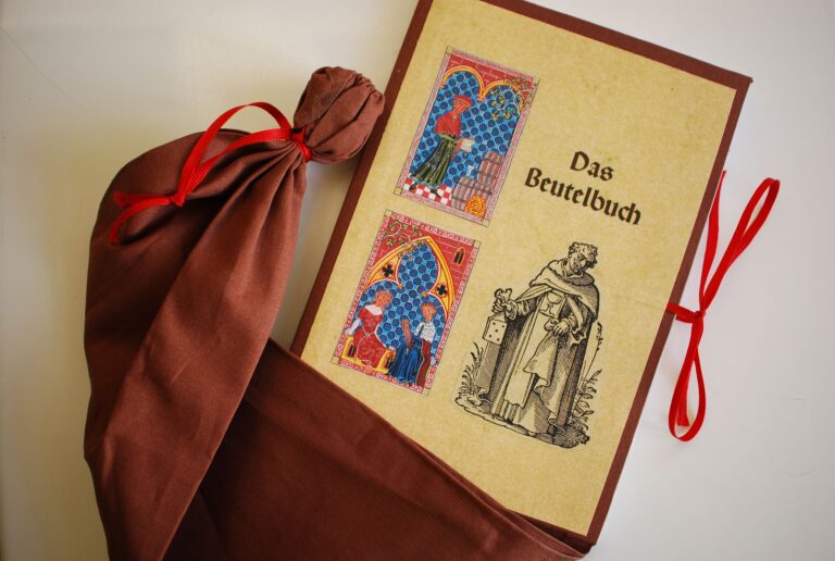 Beutelbuch aus der Buchbinderei von Hedwig und Klaus Müller in Landau/Pfalz. Foto: Frank Baier