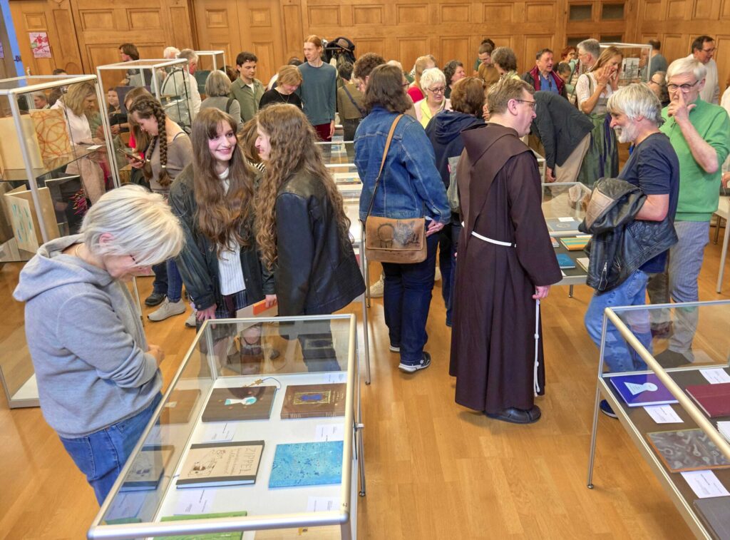Eröffnung der Bucheinband-Ausstellung in München. Foto: Dirk Hund/BSZ