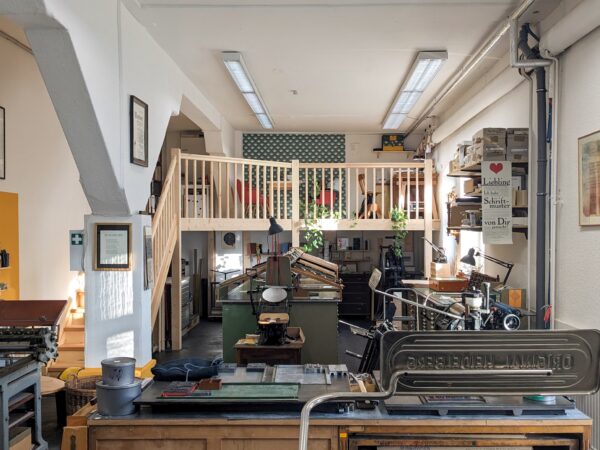 Einblick in die Buchdruck-Werkstatt Officina Arcana. Foto: Officina Arcana