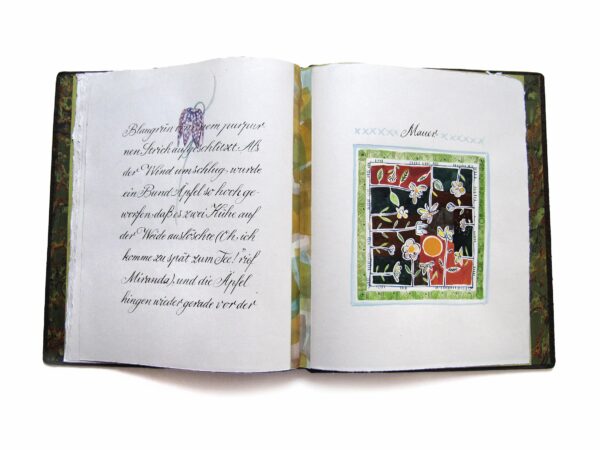 Kalligrafisch gestaltetes Künstlerbuch. Foto: Rolf Lock
